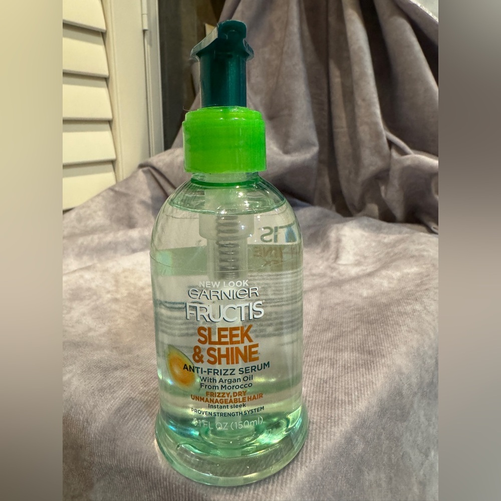 Garnier Fructis Sleek & Shine Anti-Frizz Serum New –‎ 5.1 fl oz